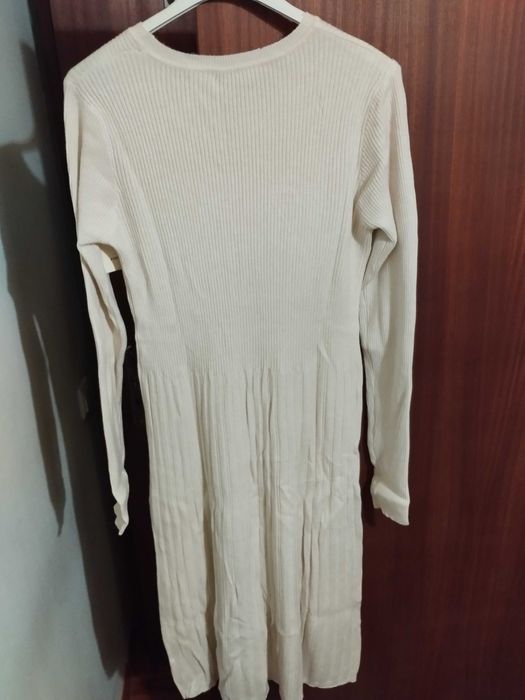 Vestido malha creme novo moda Ana