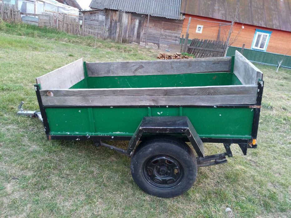 Продати причіп до машини