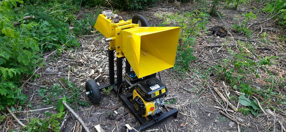 Виробництво. Садовий подрібнювач гілок.  Веткоруб. Гілкоруб. Січкарня.