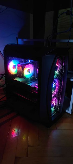 ПОЛНЫЙ ИГРОВОЙ НАБОР! ПК + 2 монитора + RGB периферия + кресло + стол