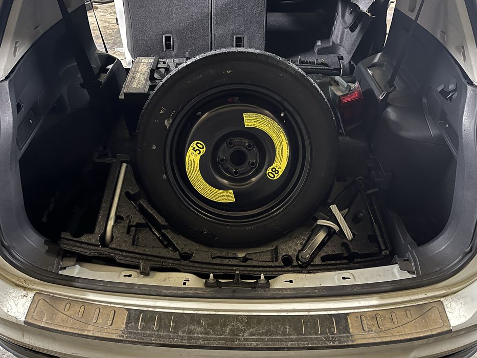 Обшивка багажнику Тигуан 2 докатка полка багажника Tiguan 2