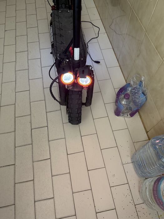 Trotinete eletrica  Urbanglide E-Cross Pro Boost 2 - 2X800W