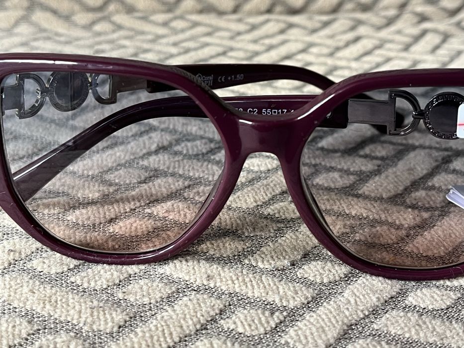 Стильні тоновані окуляри