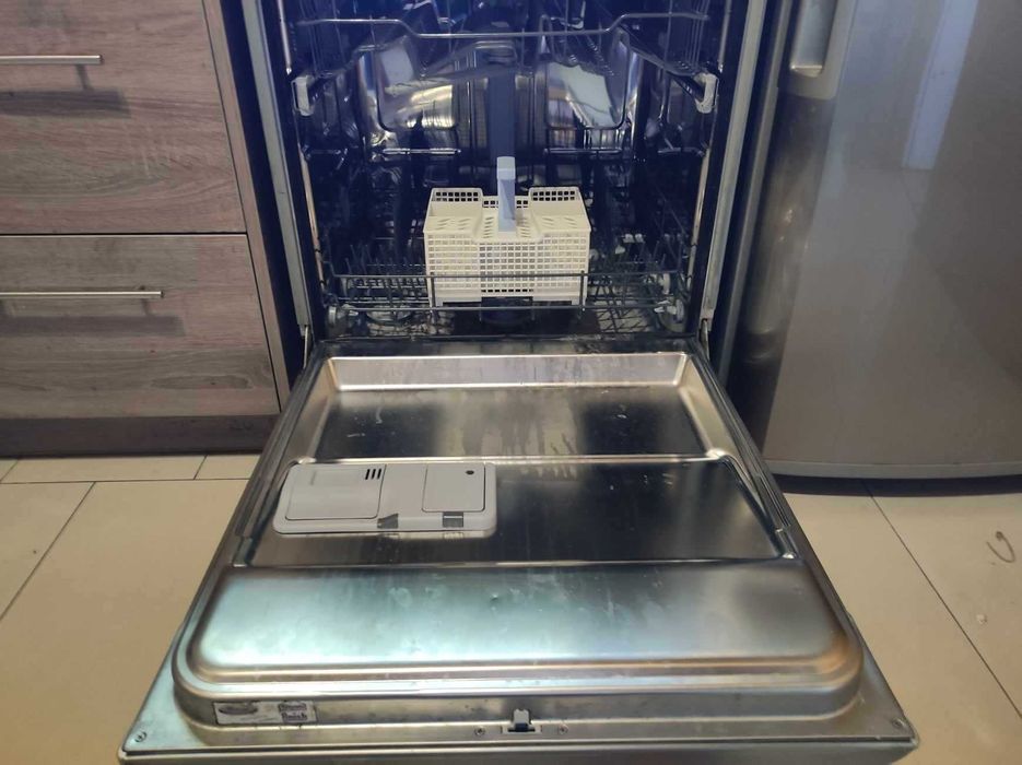 Zmywarka Whirlpool 6 Sense (uszkodzona na części)
