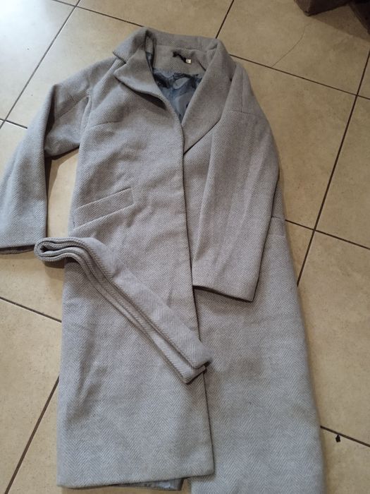 Пальто жіноче осіннє