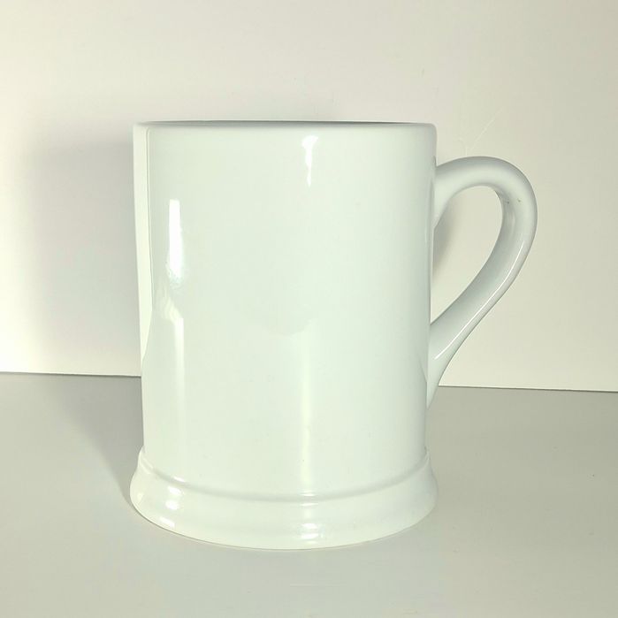 Caneca antiga porcelana branca