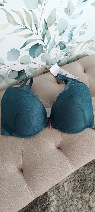 Biustonosze rozmiar 75C,75D