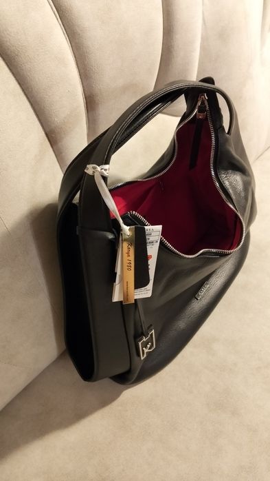 Продам кожаную сумку KARYA