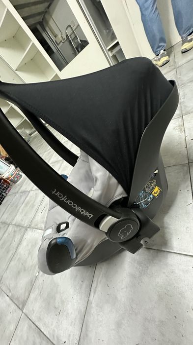 Vendo conjunto Bebe Confort de 2019 + Isofix novo