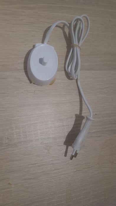 Oryginalna ładowarka do szczoteczki elektrycznej Oral-B