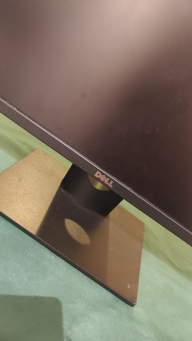 Ecrã Dell 19 polegadas