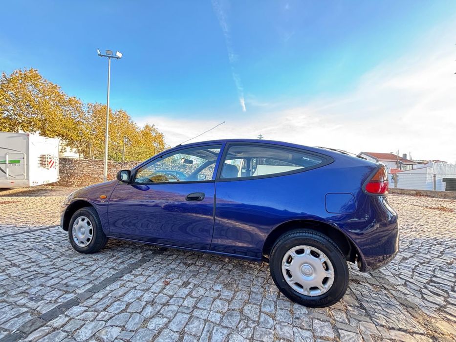 Mazda 323 Coupe 1.3 Gasolina — photo 5