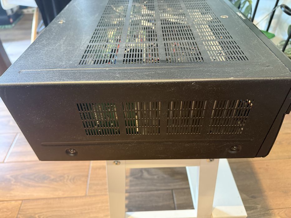 Amplituner Yamaha RX-A1020 Uszkodzony „dawca organów”
