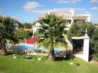 Apartamento c/piscina e wi-fi p/férias em Albufeira