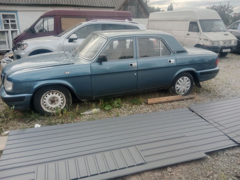 Продам автомобіль Волга 3110