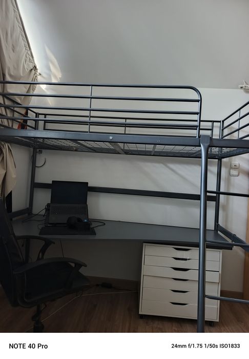 Łóżko piętrowe z biurkiem Ikea