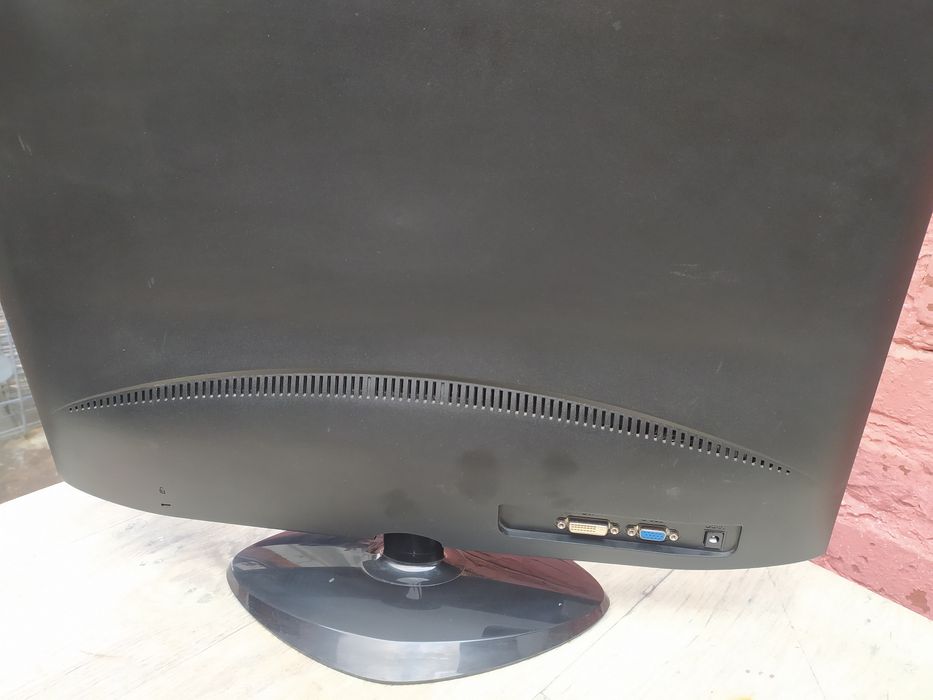 Продам мониторы  б/у