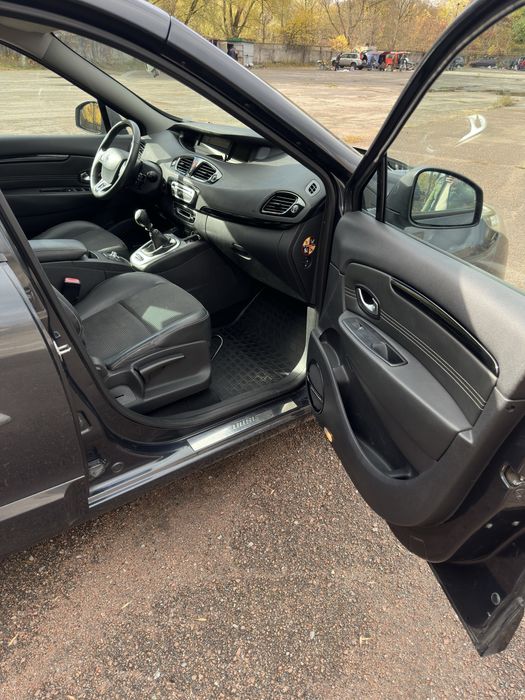 Renault grand scenic bose