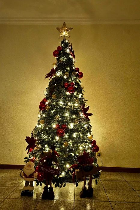 Árvore de Natal Dobrável Sklum + TODOS os Enfeites (Como Nova) 210 cm