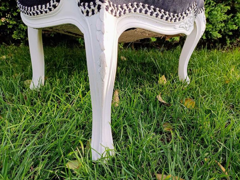 Poltrona antiga barroca “fauteuil” estilo Louis XV restaurada