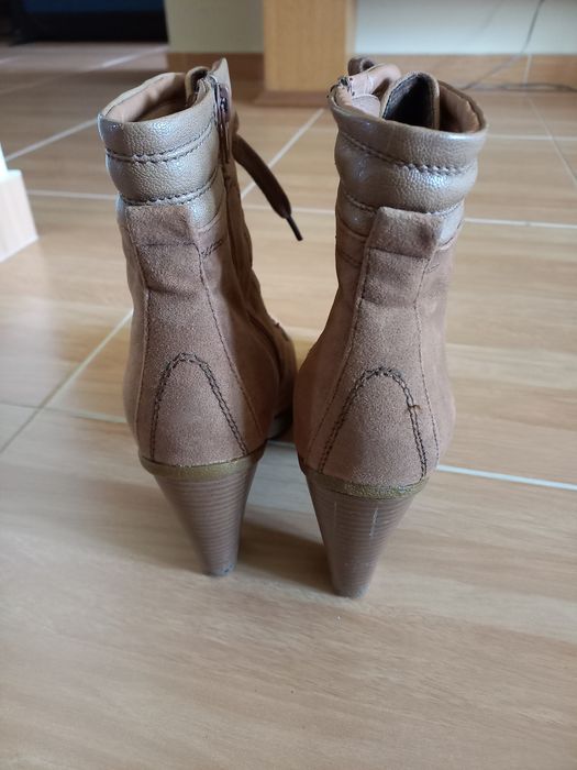Botas senhora castanhas