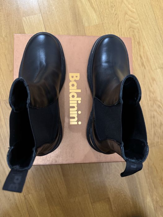 Жиночі чорні черевики челсі BALDININI орігінал