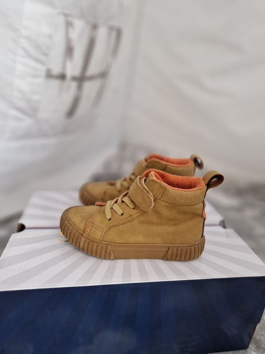 Кросівки 25розмір хайтопи 25р кеди 25р