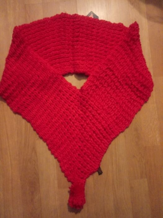 Komin szal z pomponem damski