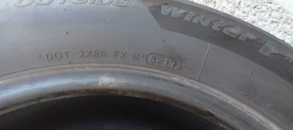 Продам шини 235/65  R17 4,5-4,8 мм