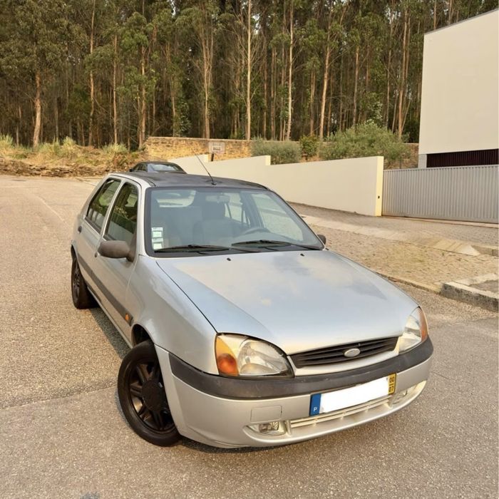 Vendo ford fiesta 1.2 5 pronto a circular