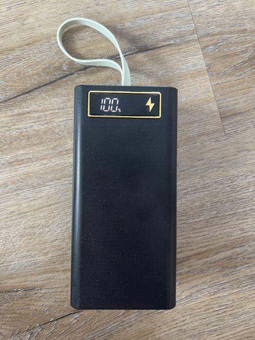 Повербанк на 63.000 mAh з ліхтарем + 82 грн. ОЛХ доставка