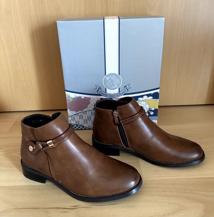 Botas Castanhas NOVAS Nº 38