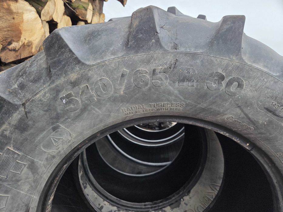 Vredestein 650/65 R42, 540/65 R30 KOMPLET