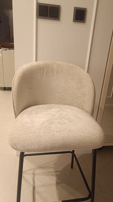 Hokker nowy beżowy, stołek barowy