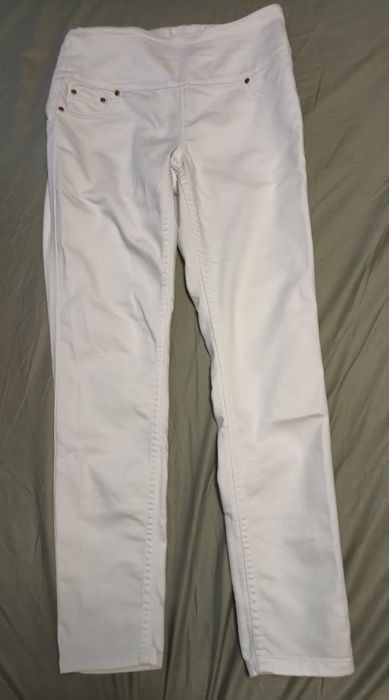 Białe spodnie AVON
