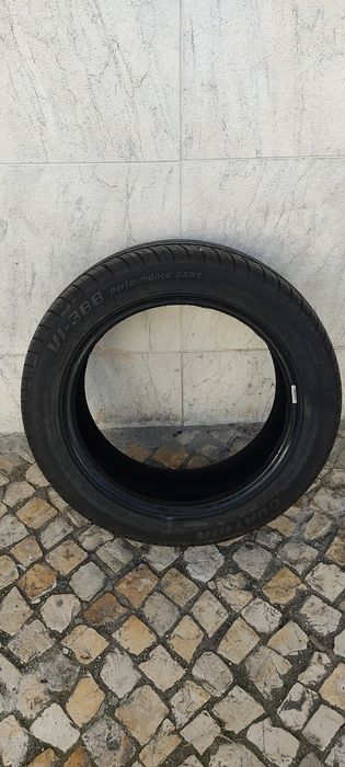 Pneu Ovation, em bom estado