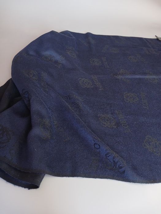 Шарф loewe (70% вовна, 30% шовк) — складний синій колір