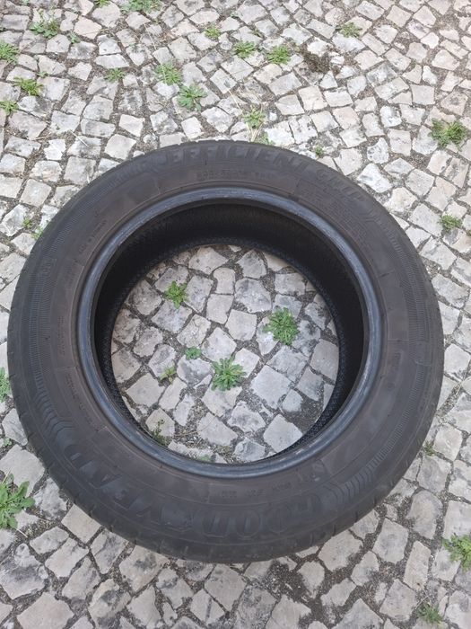 Pneu Goodyear Efficient Grip Performance usado