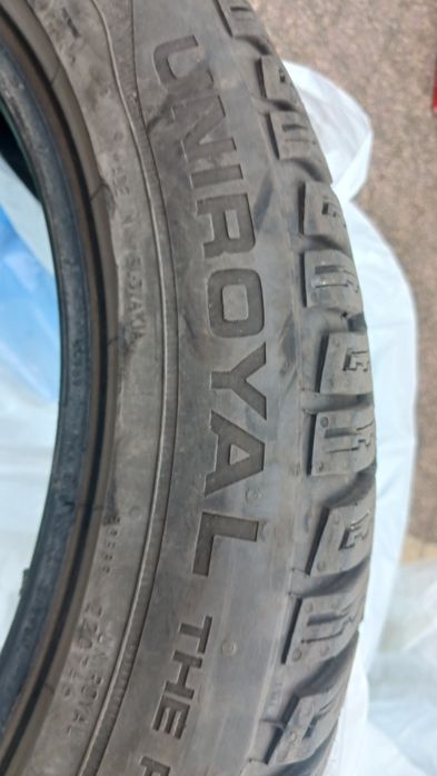 Opony zimowe  225/45r17