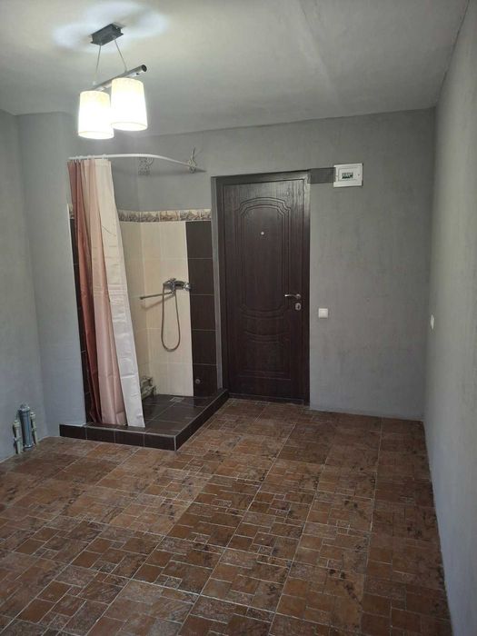 Продам гостинку Солоницівка (Солоницевка) можна по сертифікату