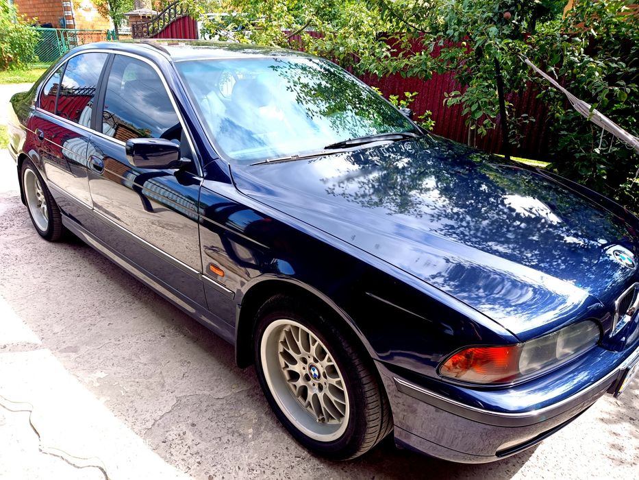 Продаю  авто BMW e39 1999