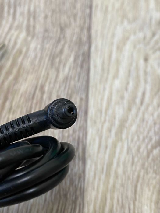 Блок живлення для ноутбука Lenovo 20V 3.25A 65W 4.0*1.7мм