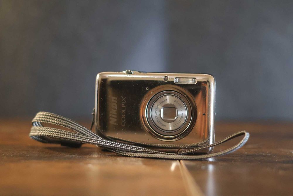 Nikon COOLPIX S02 13.2MP | Caixa + Acessórios Originais