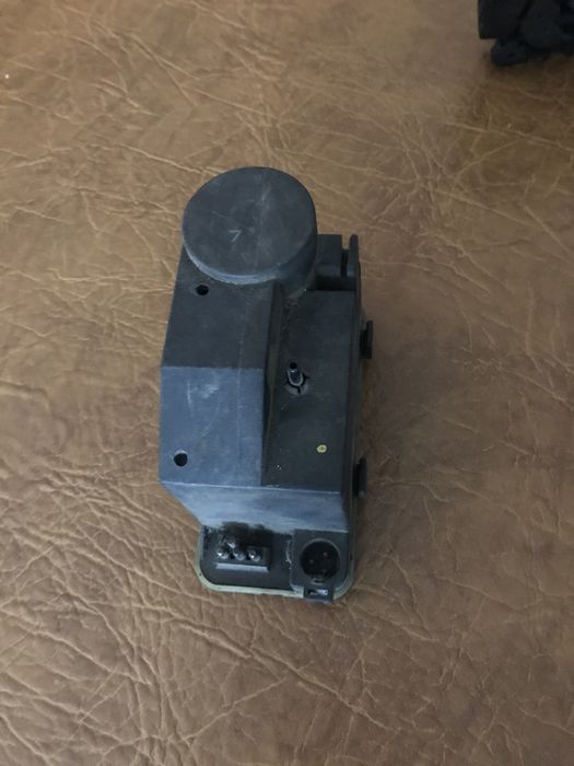 Продам вакумний компресор для дверей.