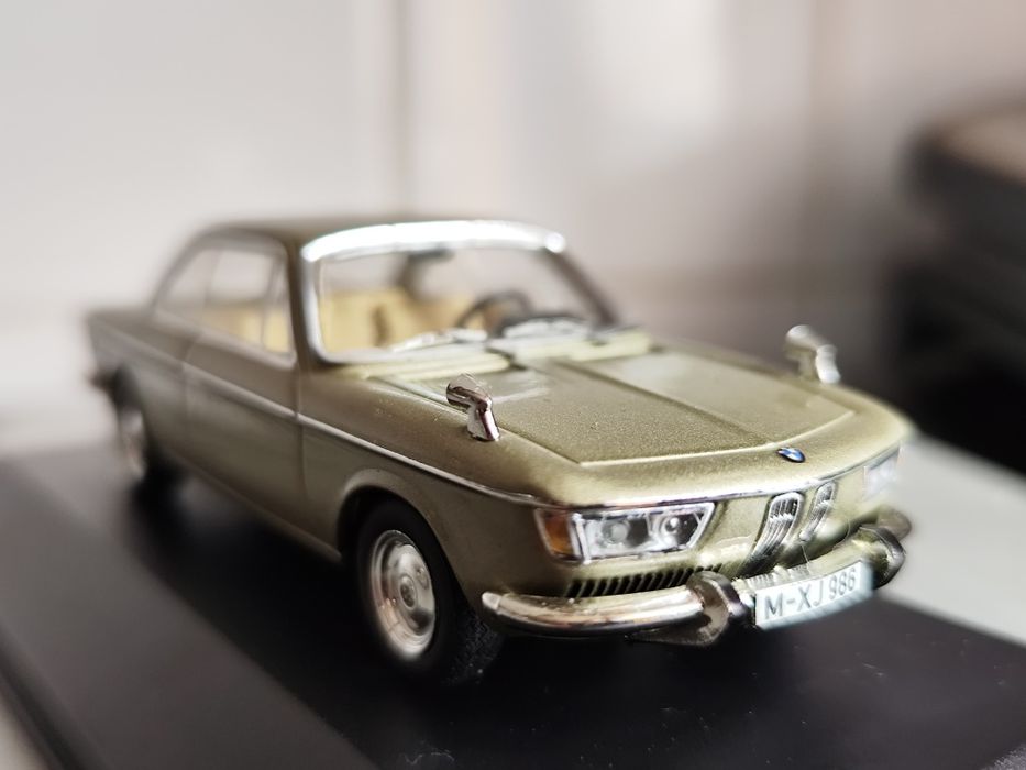 BMW 2000cs model 1/43