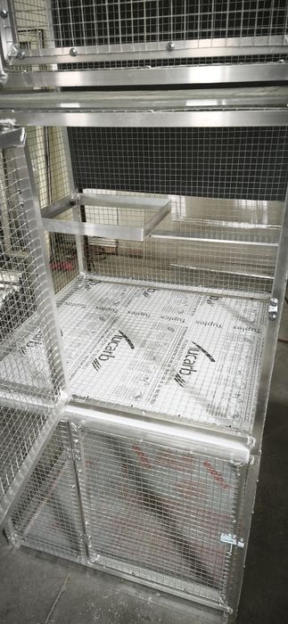 Boks rozpłodowy woliera dla gołębi.