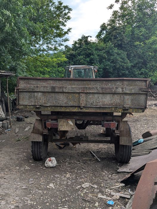 Залишився на продаж лише культиватор .