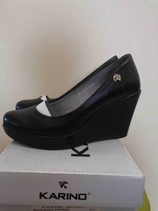 Czółenka półbuty skórzane na koturnie Karino 40 jak nowe