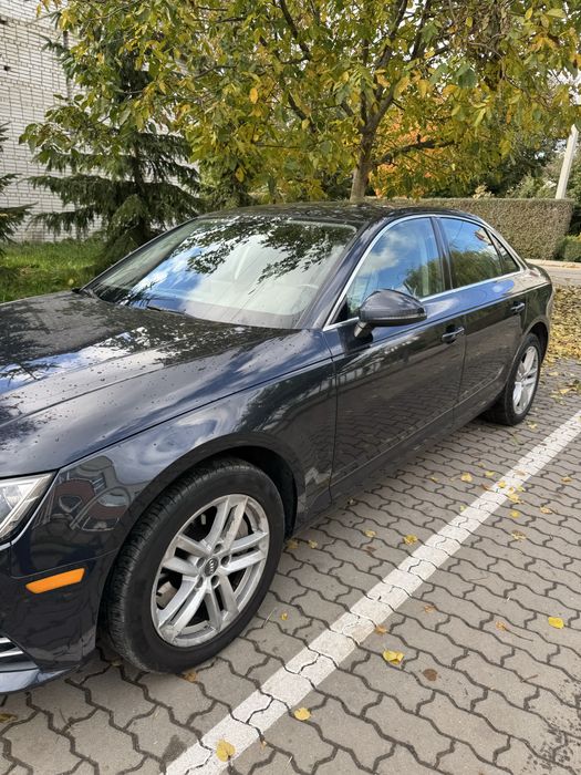 Продам свою audi a4 b9