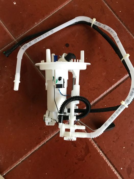 Bomba de Combustível Bosch NOVA - Mercedes W204 C200 Kompressor